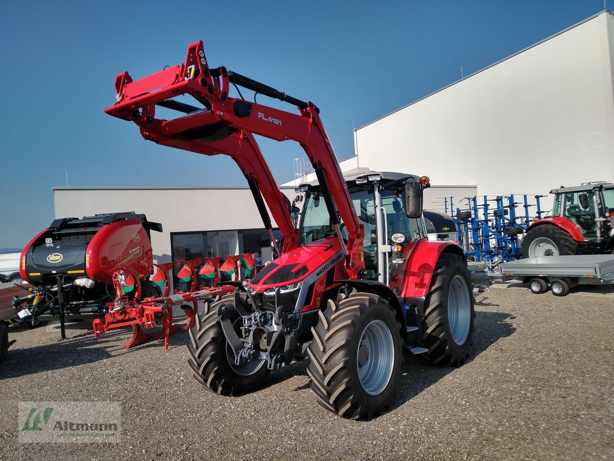 Traktor des Typs Massey Ferguson MF 5S.145 Dyna-6 Efficient, Vorführmaschine in Lanzenkirchen (Bild 2)