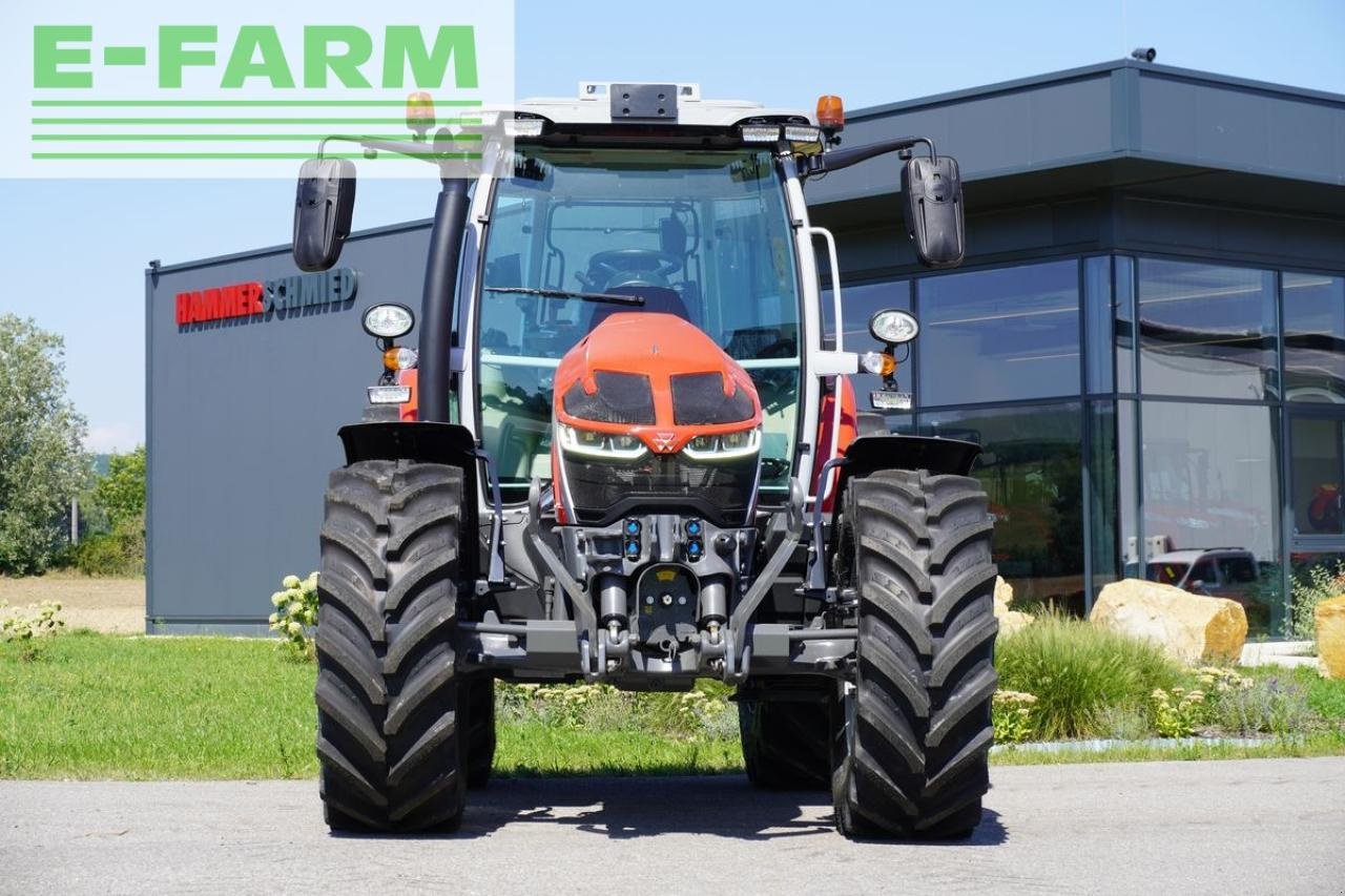 Traktor typu Massey Ferguson mf 5s.145 dyna-6 exclusive Exclusive, Gebrauchtmaschine w Korneuburg (Zdjęcie 2)