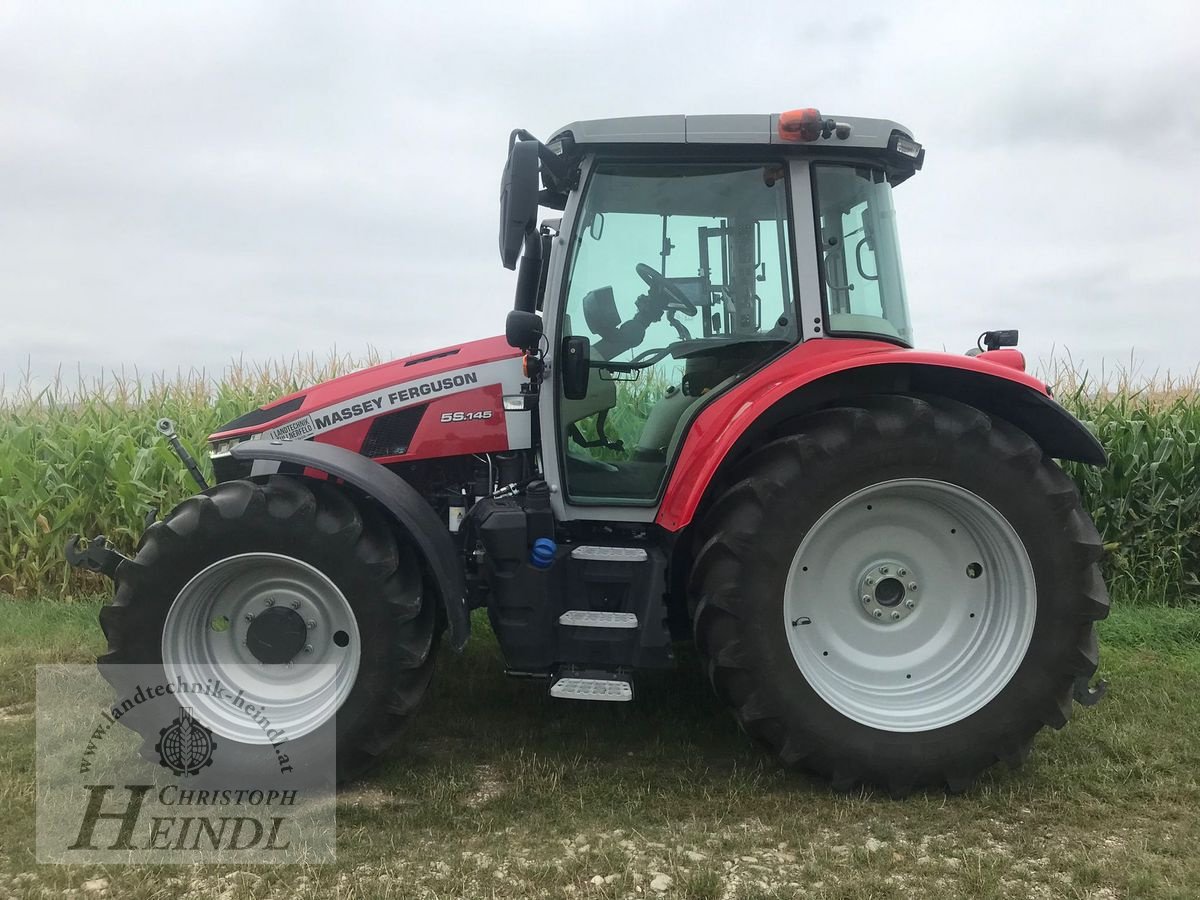 Traktor du type Massey Ferguson MF 5S.145 Dyna-6 Exclusive, Gebrauchtmaschine en Stephanshart (Photo 3)