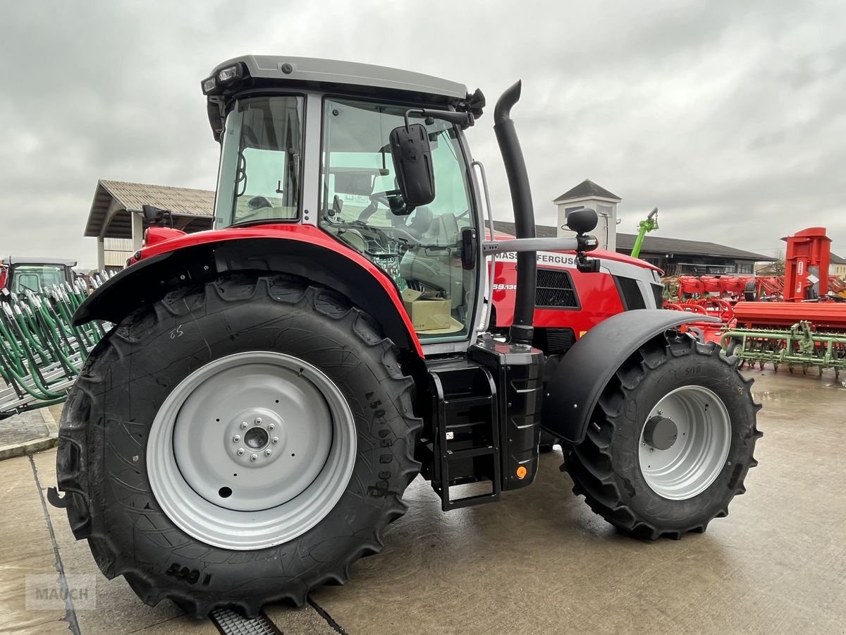 Traktor des Typs Massey Ferguson MF 6S.135 Dyna-6 Efficient, Neumaschine in Burgkirchen (Bild 7)