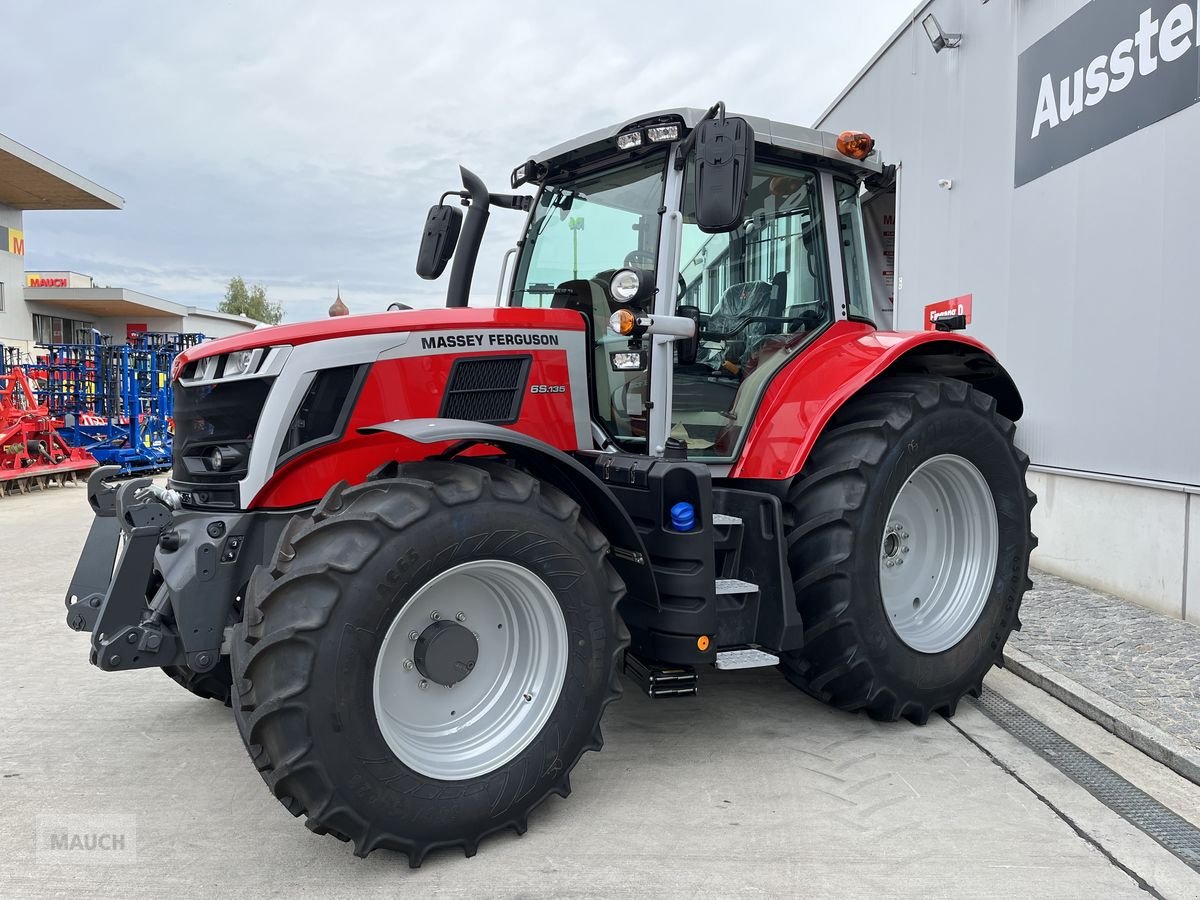 Traktor typu Massey Ferguson MF 6S.135 Dyna-6 Efficient, Neumaschine w Burgkirchen (Zdjęcie 5)