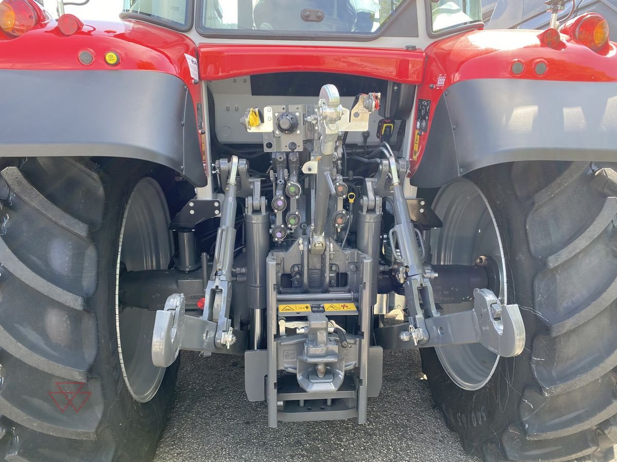 Traktor a típus Massey Ferguson MF 6S.135 Dyna-6 Essential, Neumaschine ekkor: Schwechat (Kép 8)