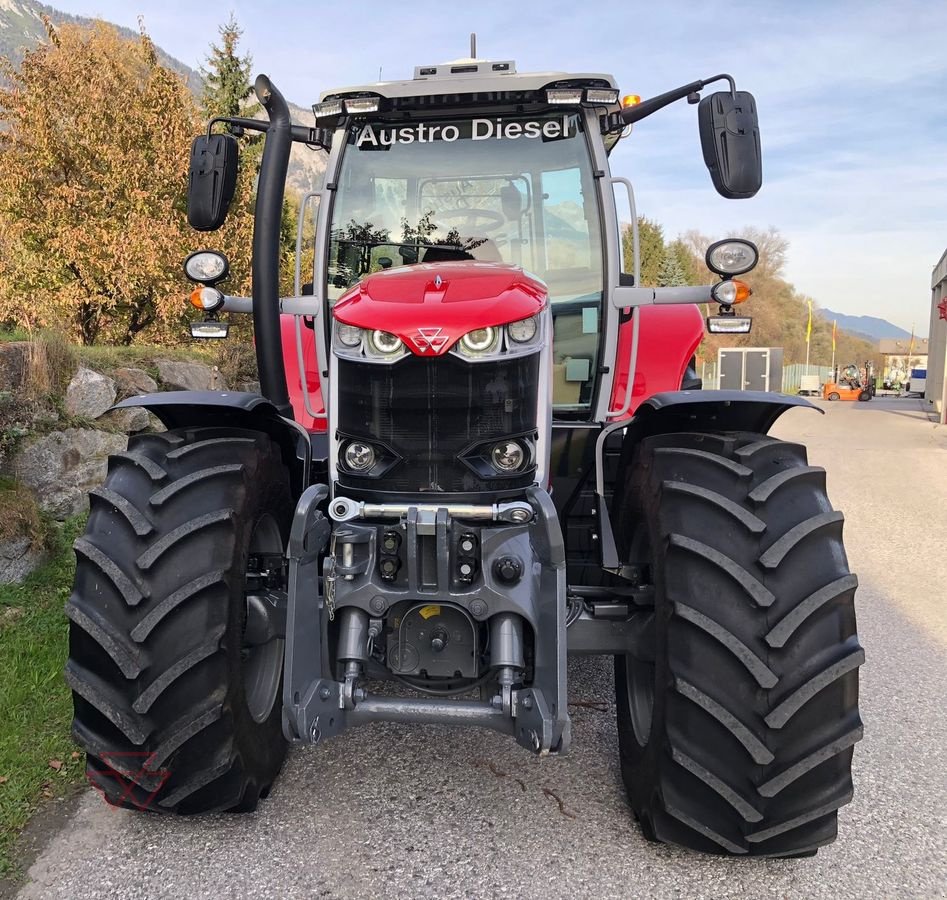 Traktor от тип Massey Ferguson MF 6S.155 Dyna-VT Exclusive, Gebrauchtmaschine в Schwechat (Снимка 4)