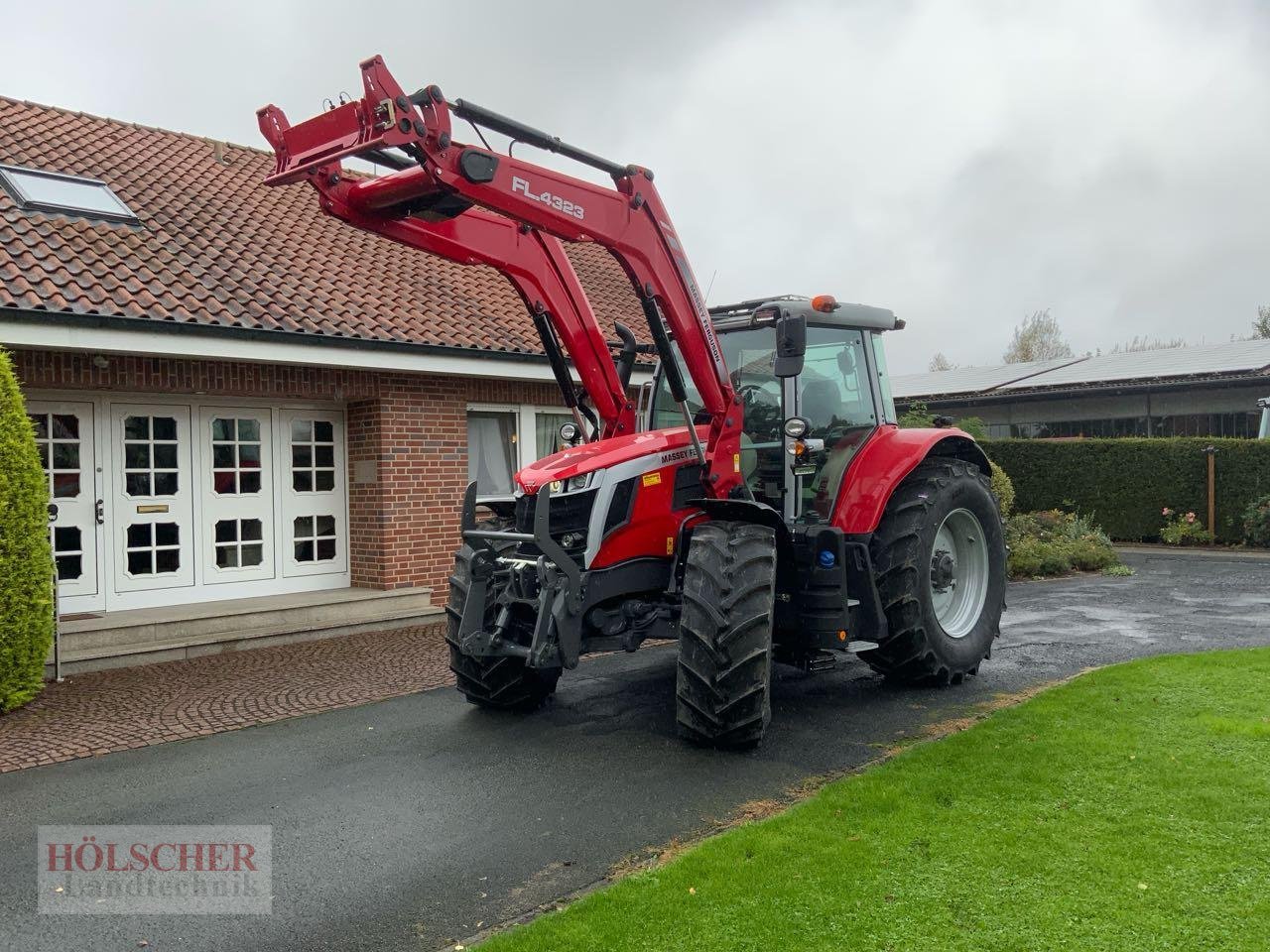 Traktor van het type Massey Ferguson MF 6S.165 DYNA-VT, Neumaschine in Warendorf (Foto 2)