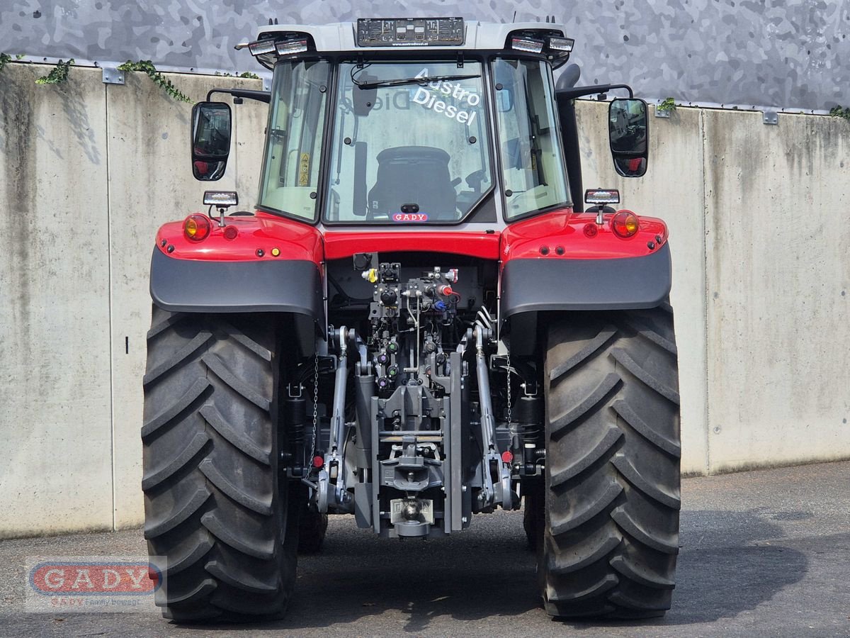 Traktor of the type Massey Ferguson MF 6S.180 Dyna-6 Exclusive, Vorführmaschine in Lebring (Picture 4)