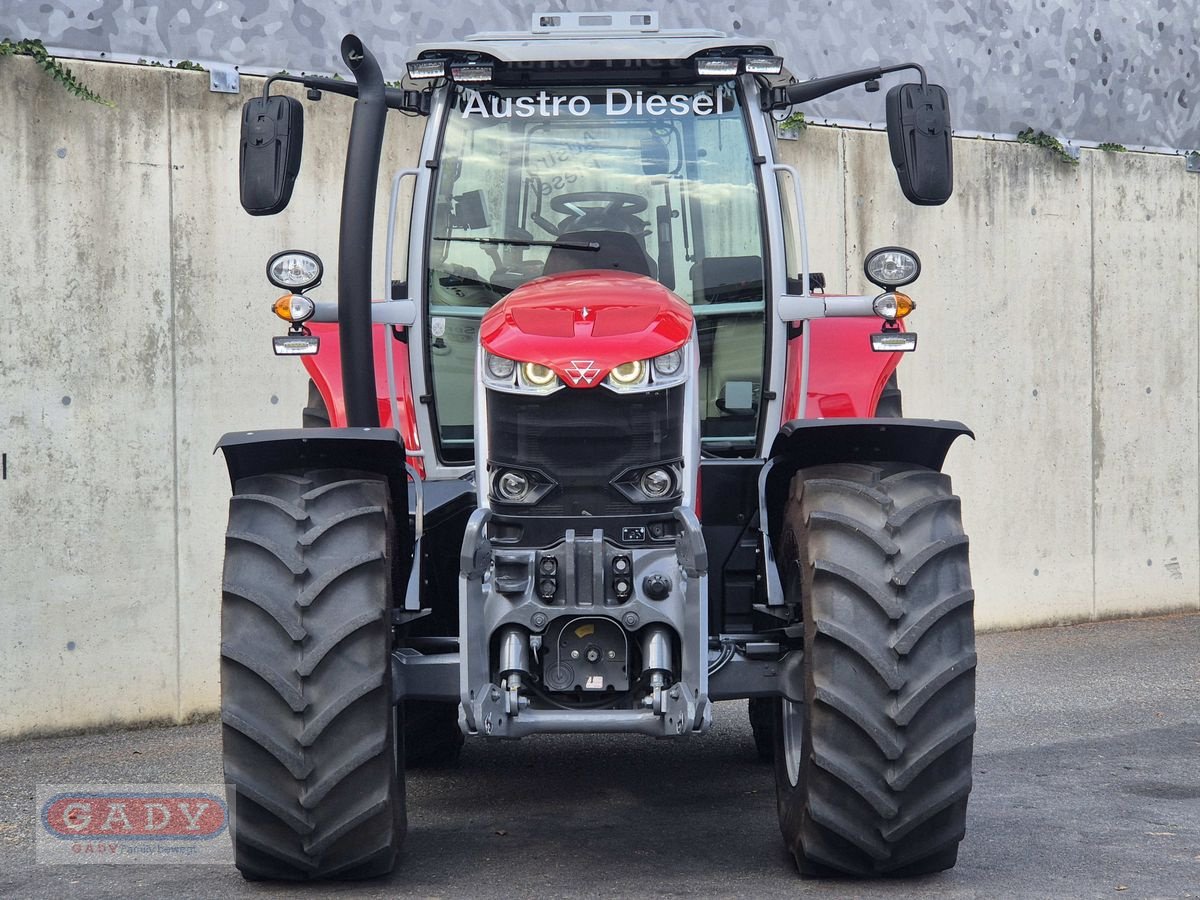 Traktor of the type Massey Ferguson MF 6S.180 Dyna-6 Exclusive, Vorführmaschine in Lebring (Picture 3)