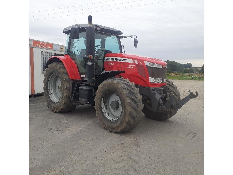 Traktor typu Massey Ferguson MF 7714, Gebrauchtmaschine w HERLIN LE SEC (Zdjęcie 1)