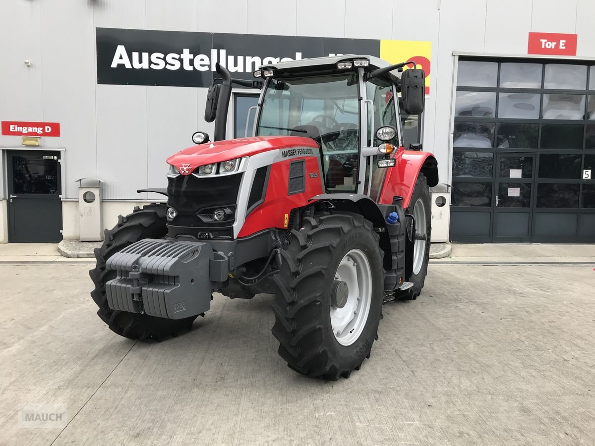 Traktor του τύπου Massey Ferguson MF 7S.155, Neumaschine σε Burgkirchen (Φωτογραφία 1)