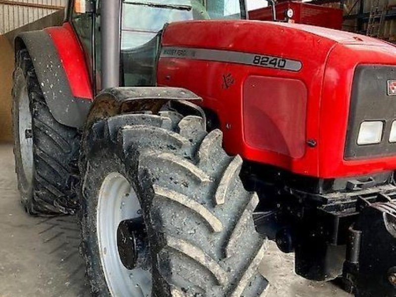 Traktor des Typs Massey Ferguson mf 8240 xtra Xtra, Gebrauchtmaschine in ROSENDAHL