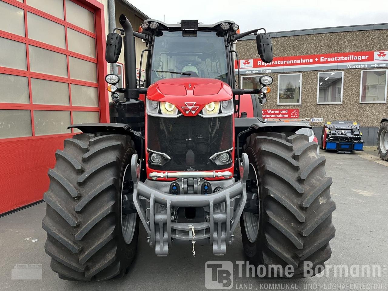 Traktor of the type Massey Ferguson MF 8727 S Dyna-VT Exclusive, Mietmaschine in Prüm (Picture 2)