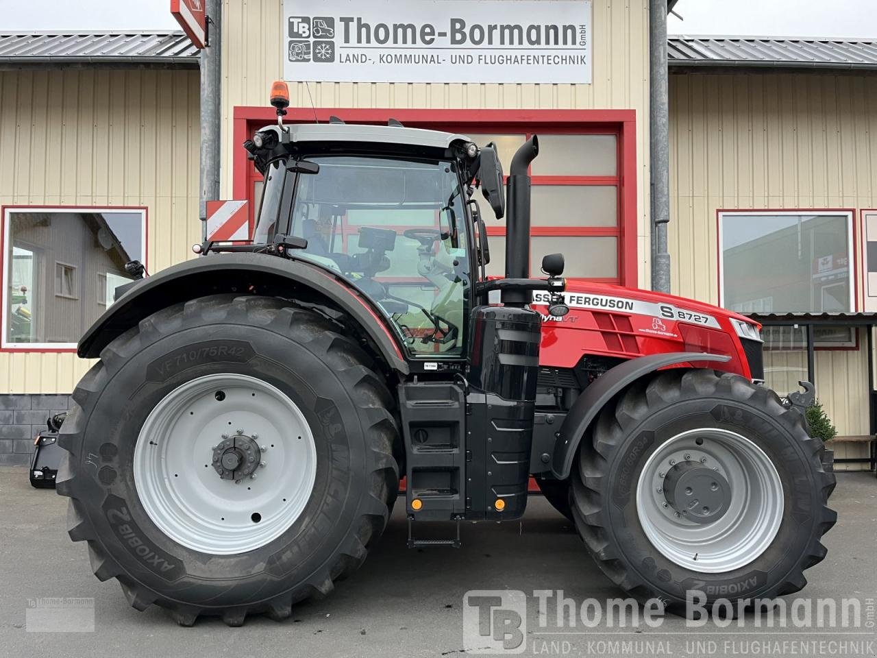 Traktor Türe ait Massey Ferguson MF 8727 S Dyna-VT Exclusive, Mietmaschine içinde Prüm (resim 3)