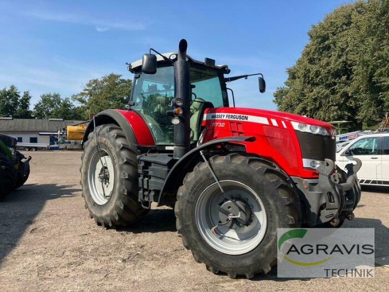 Traktor typu Massey Ferguson MF 8732 DYNA VT, Gebrauchtmaschine v Nienburg