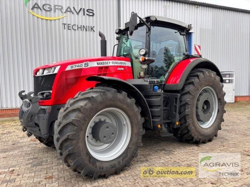 Traktor van het type Massey Ferguson MF 8740 S DYNA VT EXCLUSIVE, Gebrauchtmaschine in Meppen (Foto 1)