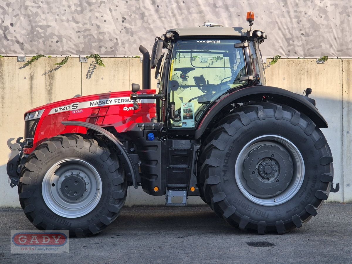 Traktor типа Massey Ferguson MF 8740 S Exclusive (Stage V), Vorführmaschine в Lebring (Фотография 12)