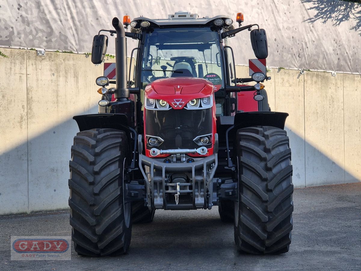 Traktor des Typs Massey Ferguson MF 8740 S Exclusive (Stage V), Vorführmaschine in Lebring (Bild 3)