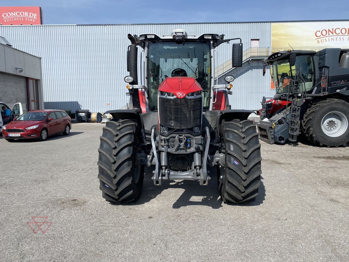 Traktor van het type Massey Ferguson MF 8S.225 Dyna 7 Exclusive, Gebrauchtmaschine in Schwechat (Foto 2)