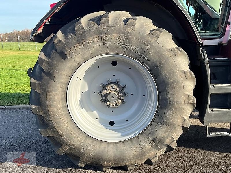 Traktor van het type Massey Ferguson MF 8S225 Exclusive-Ausstattung, Gebrauchtmaschine in Oederan (Foto 7)