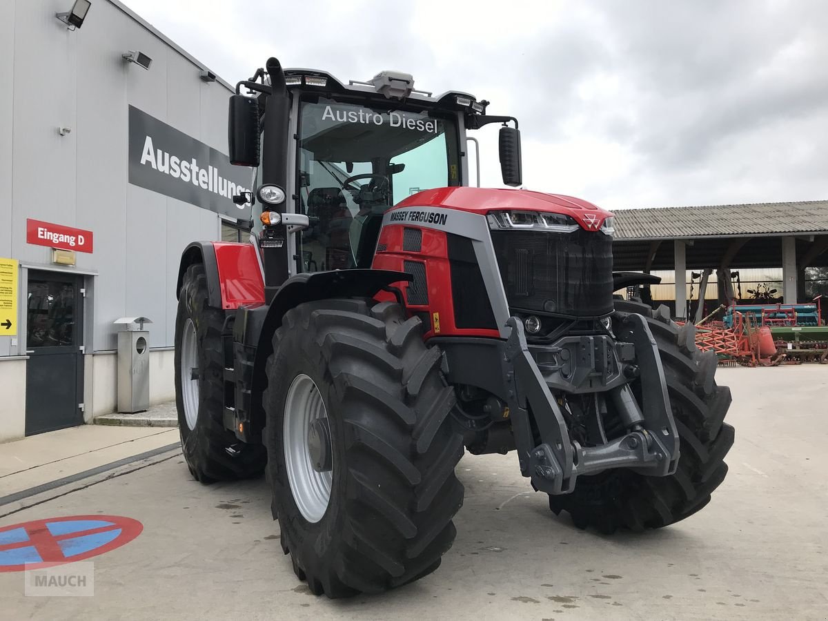 Traktor of the type Massey Ferguson MF 8S.265 Dyna-7, Neumaschine in Burgkirchen (Picture 10)