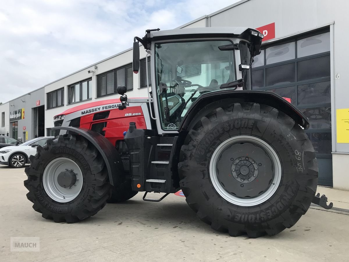 Traktor van het type Massey Ferguson MF 8S.265 Dyna-7, Neumaschine in Burgkirchen (Foto 3)