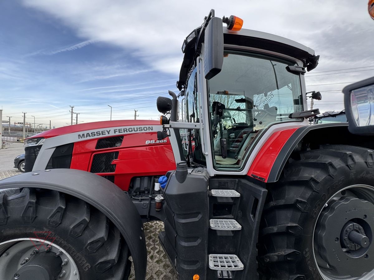 Traktor des Typs Massey Ferguson MF 8S.265 Dyna-7, Vorführmaschine in Schwechat (Bild 2)