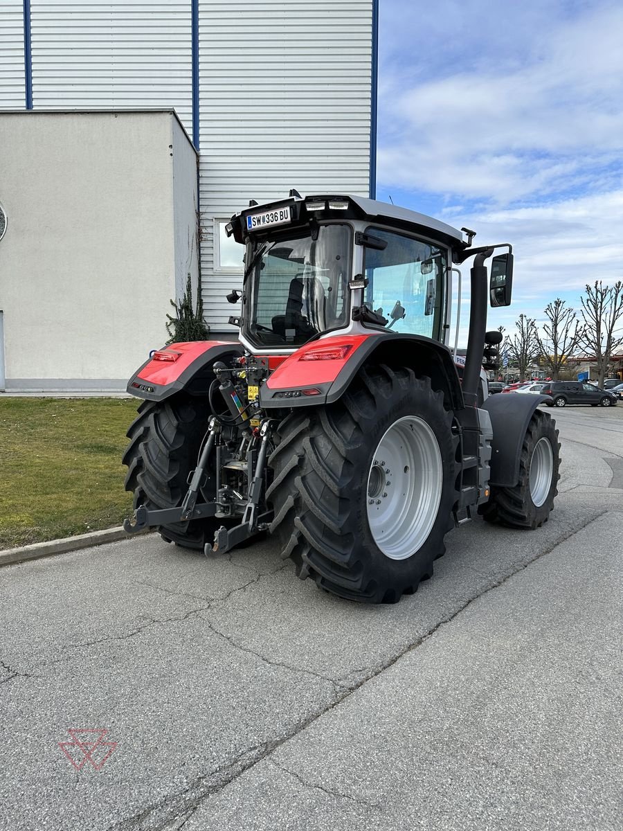 Traktor des Typs Massey Ferguson MF 8S.265 Dyna E-Power, Gebrauchtmaschine in Schwechat (Bild 4)