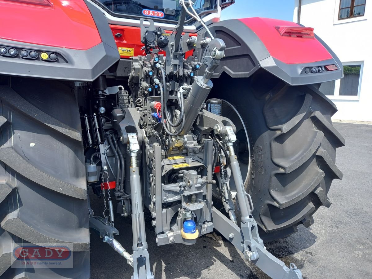 Traktor of the type Massey Ferguson MF 8S.265 Dyna-VT, Vorführmaschine in Lebring (Picture 5)