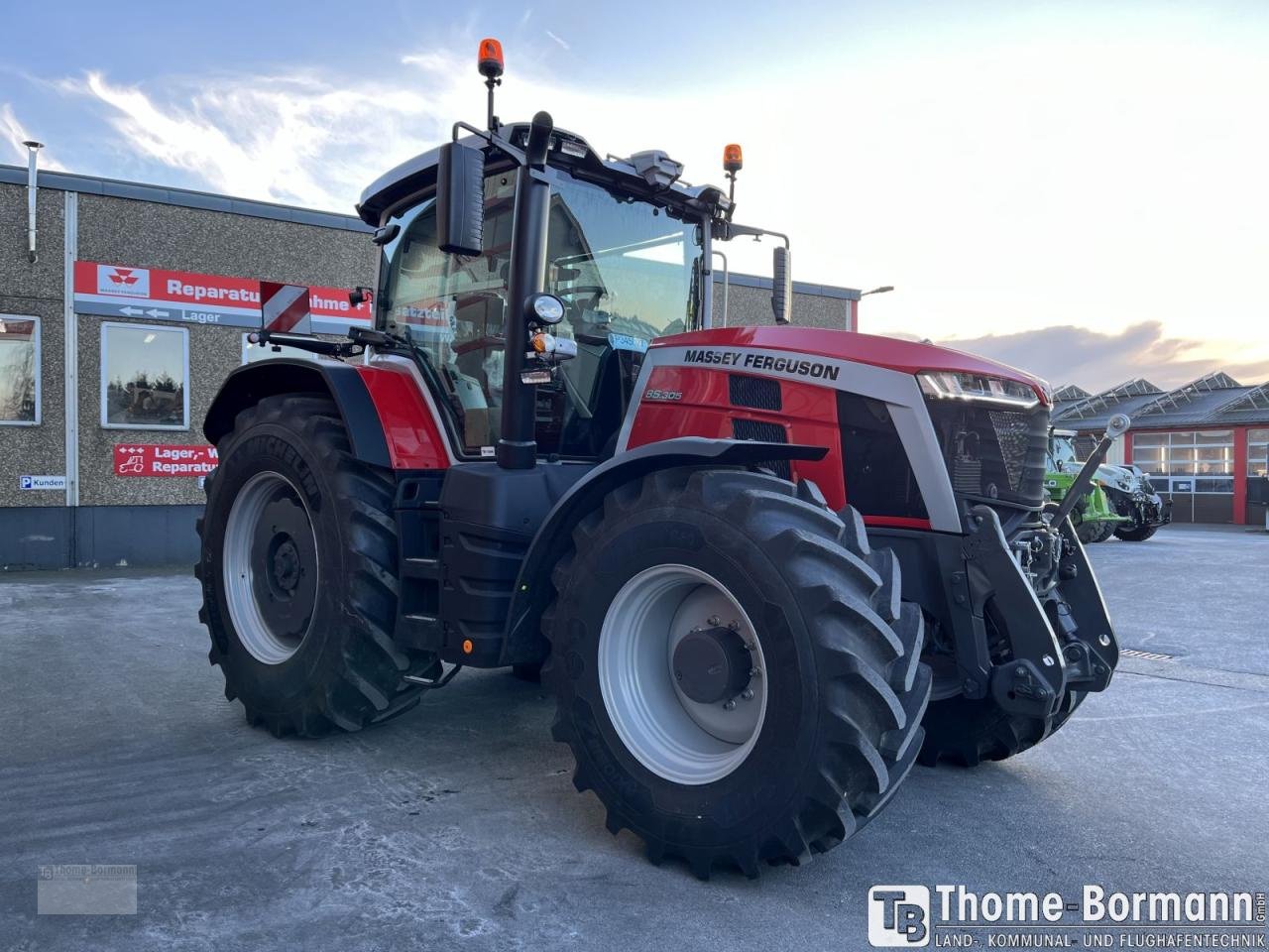 Traktor του τύπου Massey Ferguson MF 8S.305 Dyna-VT Exclusive, Neumaschine σε Prüm (Φωτογραφία 4)