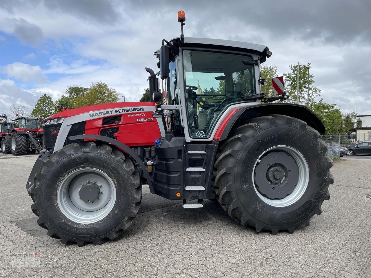 Traktor des Typs Massey Ferguson MF 8S.305 Dyna-VT, Neumaschine in Tönisvorst (Bild 4)