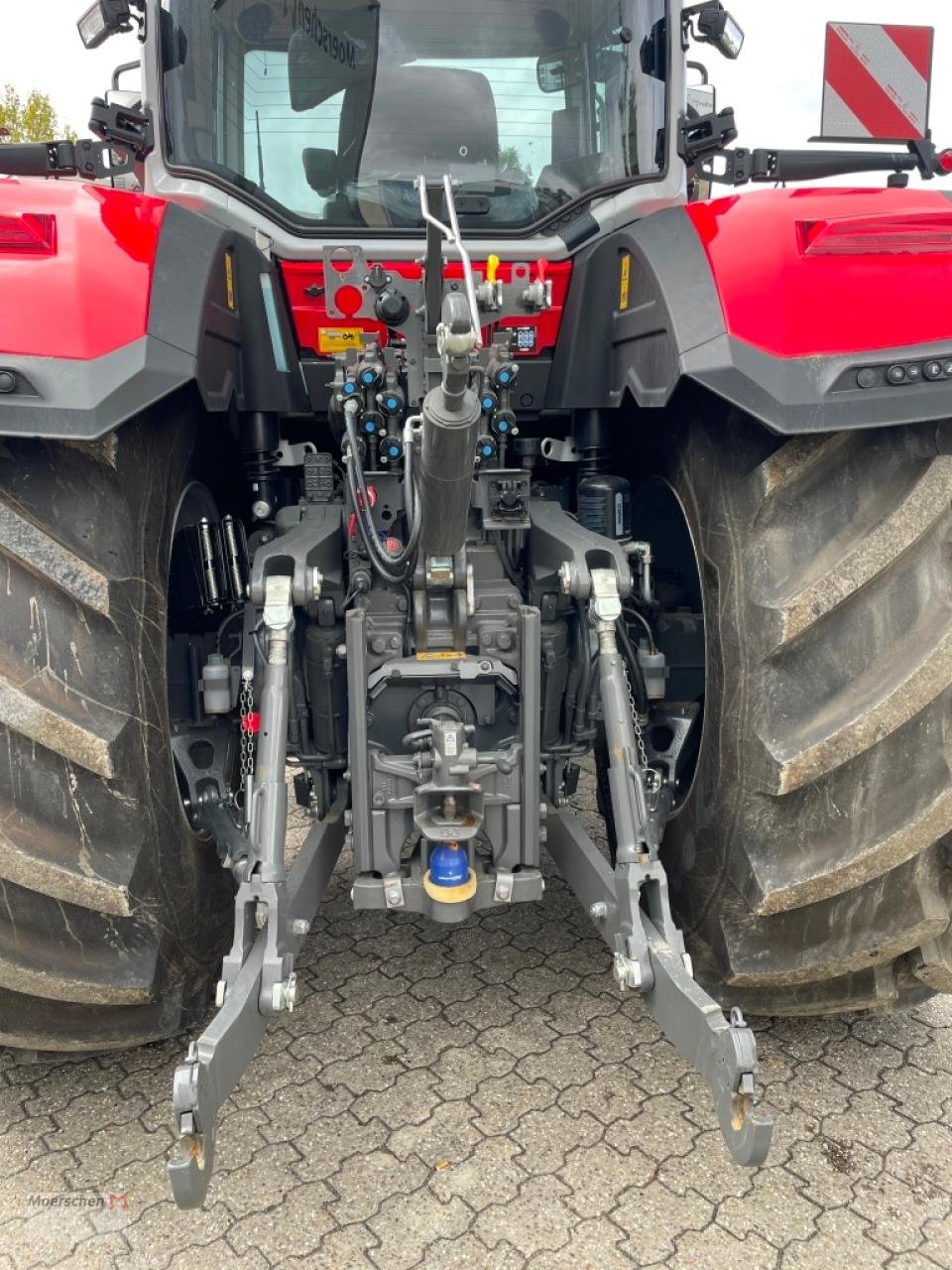 Traktor of the type Massey Ferguson MF 8S.305 Dyna-VT, Neumaschine in Tönisvorst (Picture 12)