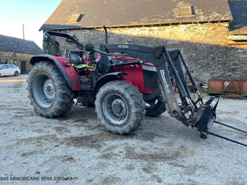 Traktor типа Massey Ferguson MF4708, Gebrauchtmaschine в BRIEC