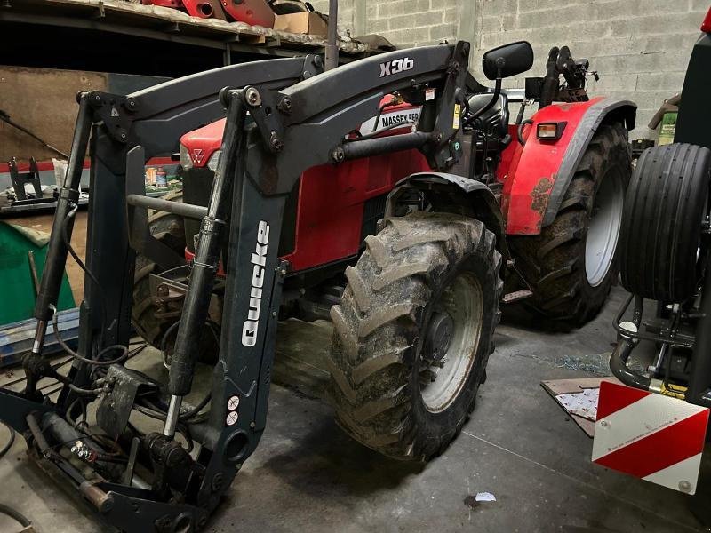 Traktor typu Massey Ferguson MF4708, Gebrauchtmaschine w BRIEC (Zdjęcie 1)