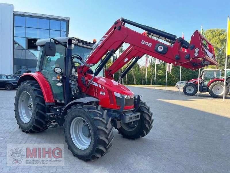 Traktor типа Massey Ferguson MF5610ESD4-01, Gebrauchtmaschine в Dummerstorf OT Petschow