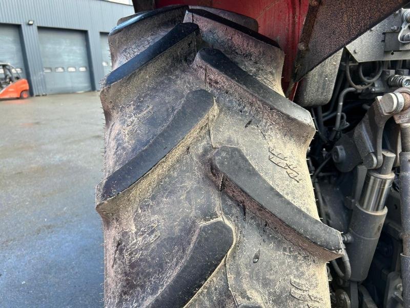 Traktor van het type Massey Ferguson MF5710M Cab, Gebrauchtmaschine in BRIEC (Foto 7)