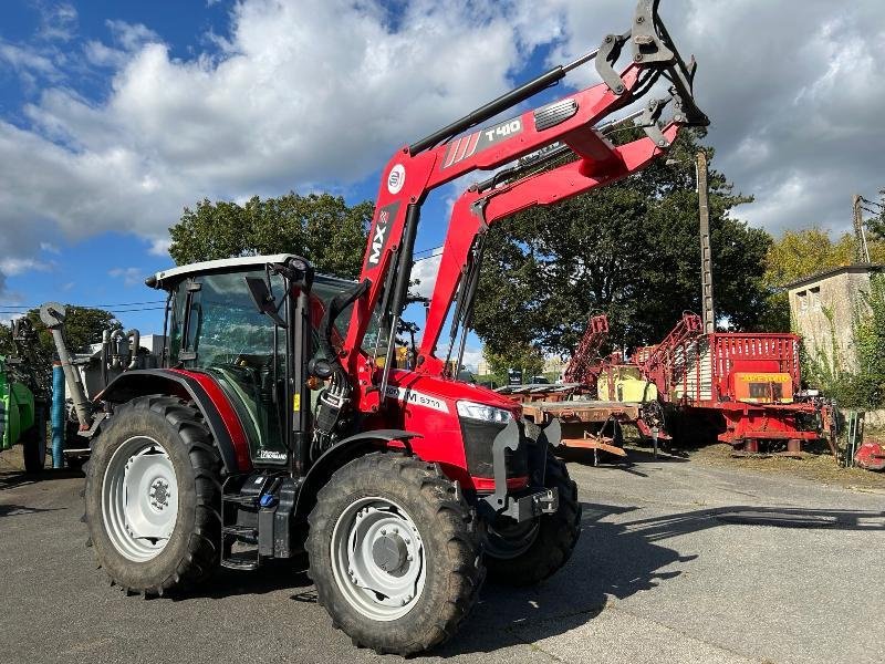 Traktor du type Massey Ferguson MF5711M Cab, Gebrauchtmaschine en JOSSELIN (Photo 2)