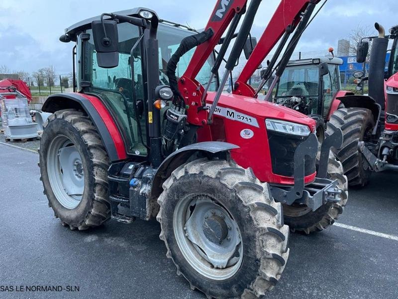 Traktor del tipo Massey Ferguson MF5711M Cab, Gebrauchtmaschine en JOSSELIN (Imagen 2)