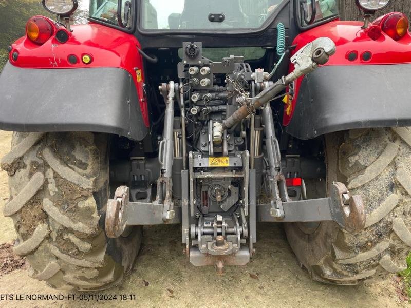 Traktor des Typs Massey Ferguson MF5711S, Gebrauchtmaschine in JOSSELIN (Bild 4)