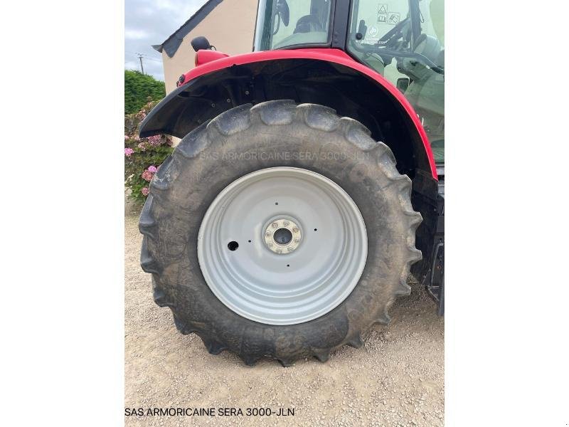 Traktor Türe ait Massey Ferguson MF6713S NEW T5, Gebrauchtmaschine içinde LANDIVISIAU (resim 5)