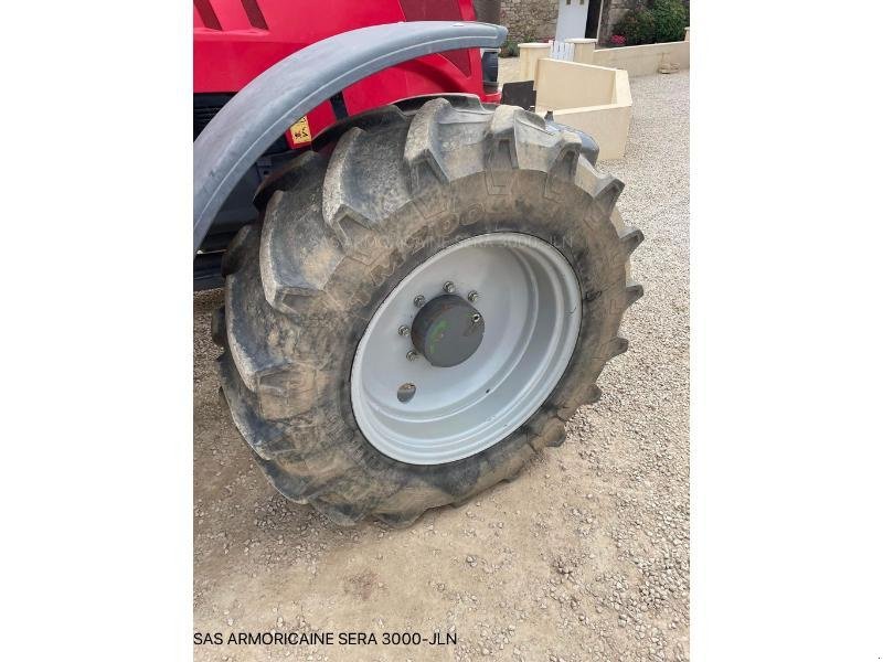 Traktor del tipo Massey Ferguson MF6713S NEW T5, Gebrauchtmaschine en LANDIVISIAU (Imagen 7)