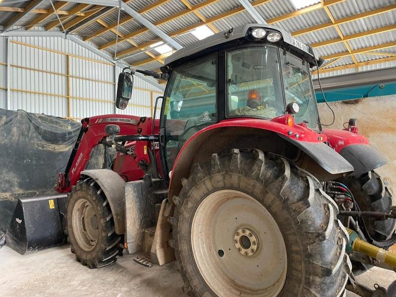 Traktor tip Massey Ferguson MF6713S NEW T5, Gebrauchtmaschine in BRIEC (Poză 1)