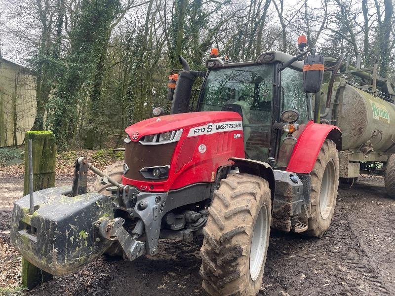 Traktor del tipo Massey Ferguson MF6713S NEW, Gebrauchtmaschine en JOSSELIN