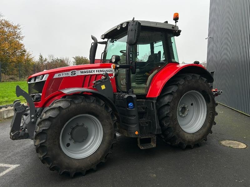 Traktor типа Massey Ferguson MF6715S NEW T5, Gebrauchtmaschine в JOSSELIN (Фотография 2)