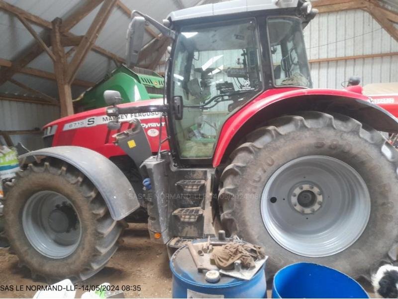 Traktor Türe ait Massey Ferguson MF6715S NEW T5, Gebrauchtmaschine içinde JOSSELIN (resim 1)