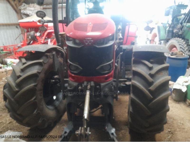 Traktor du type Massey Ferguson MF6715S NEW T5, Gebrauchtmaschine en JOSSELIN (Photo 2)