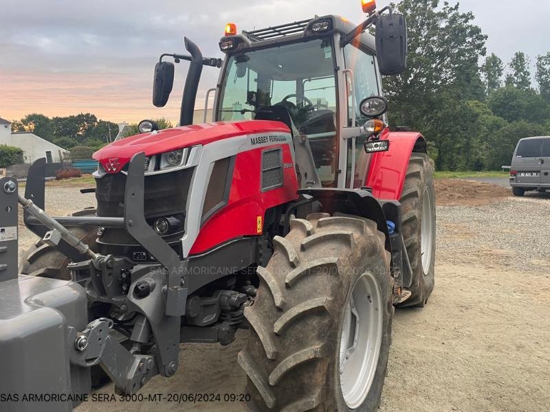 Traktor del tipo Massey Ferguson MF6S.135, Gebrauchtmaschine en BRIEC