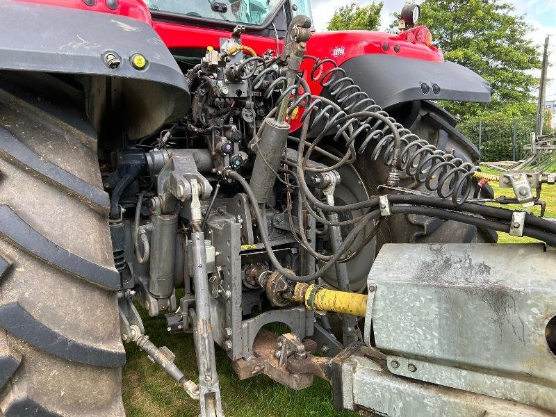 Traktor typu Massey Ferguson MF7722S, Gebrauchtmaschine w LANDIVISIAU (Zdjęcie 4)