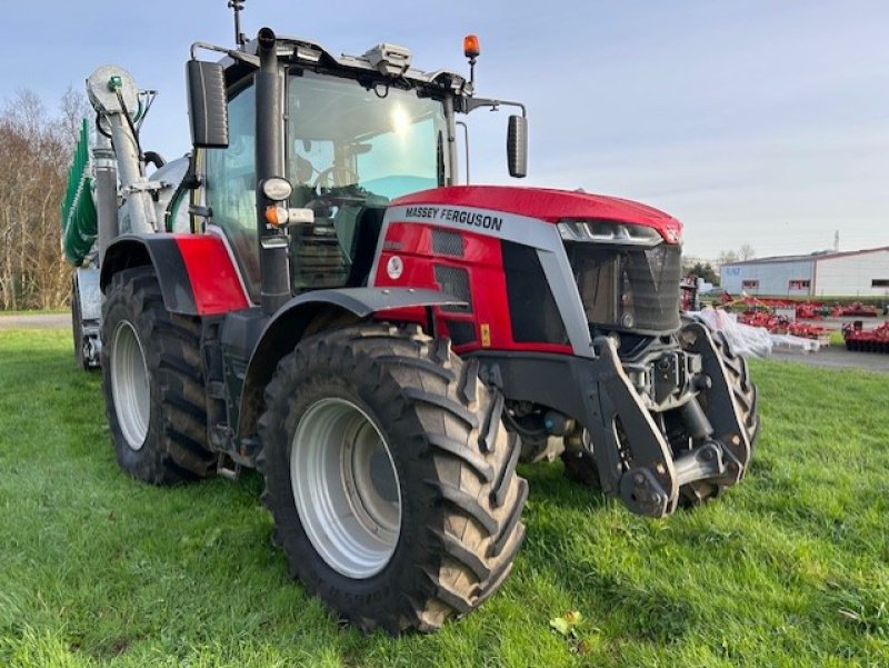 Traktor del tipo Massey Ferguson MF8S.205, Gebrauchtmaschine In LANDIVISIAU (Immagine 2)