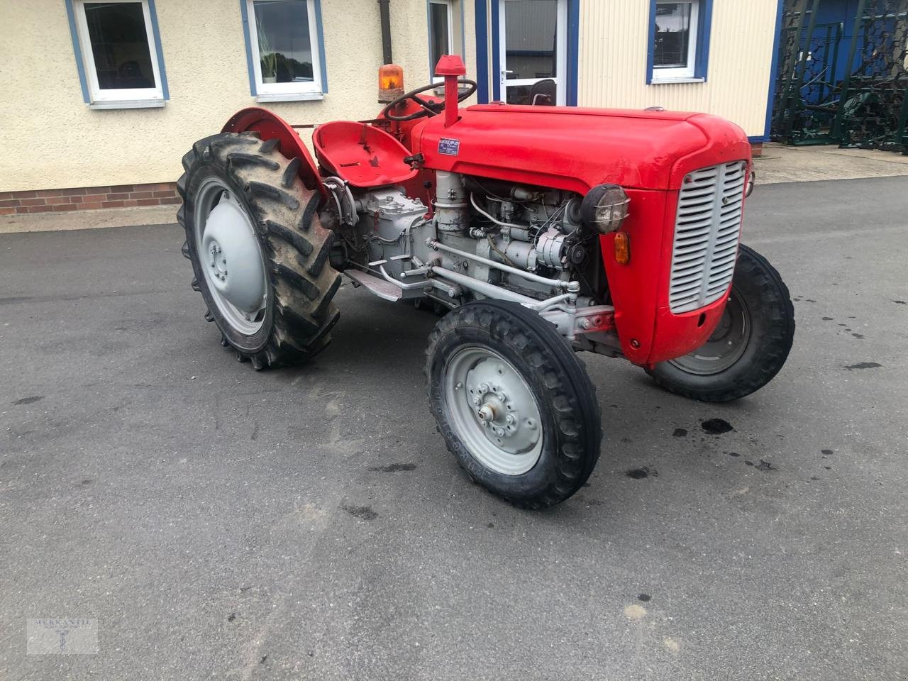 Traktor Türe ait Massey Ferguson TE 20 L12L, Gebrauchtmaschine içinde Pragsdorf (resim 4)