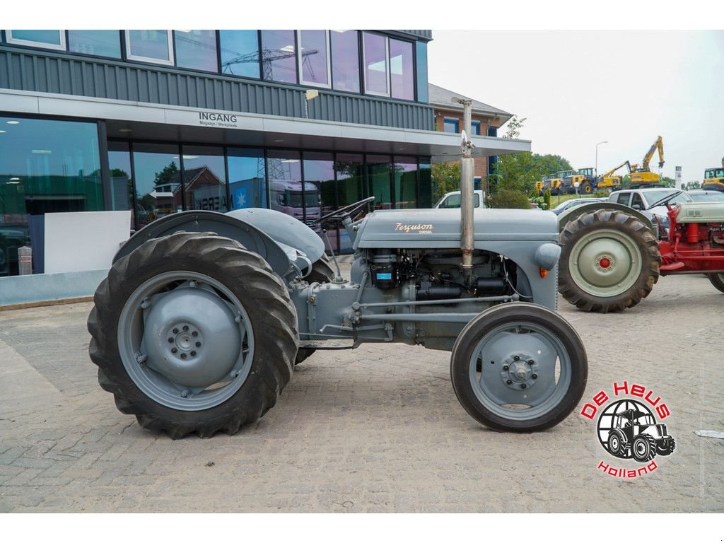 Traktor des Typs Massey Ferguson Tef diesel, Gebrauchtmaschine in MIJNSHEERENLAND (Bild 2)