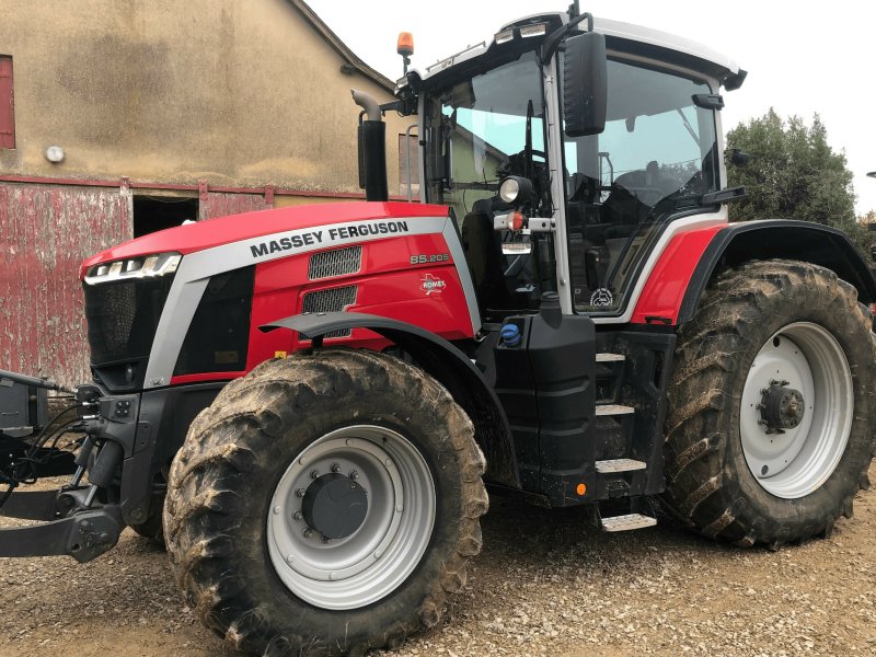 Traktor Türe ait Massey Ferguson TRACTEUR 8S205, Gebrauchtmaschine içinde ST CLEMENT DE LA PLACE (resim 1)