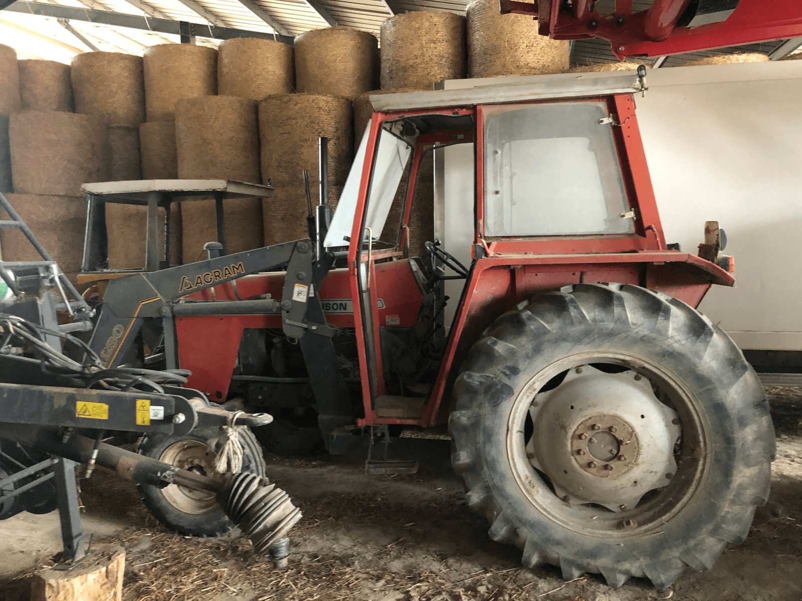 Traktor du type Massey Ferguson TRACTEUR MASSEY FERGUSON 290, Gebrauchtmaschine en SAINT ANDIOL (Photo 8)